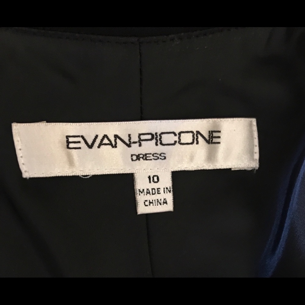 Evan Picone Evening Dress - Picture 5 of 6